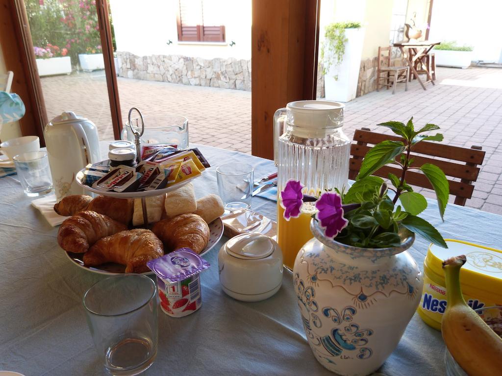 Bramasole Bed & Breakfast Quartu Sant'Elena Exterior photo
