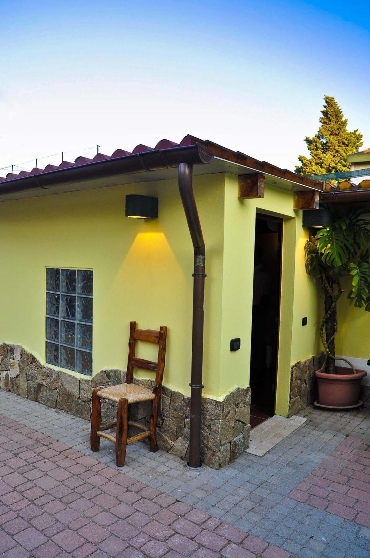 Bramasole Bed & Breakfast Quartu Sant'Elena Exterior photo